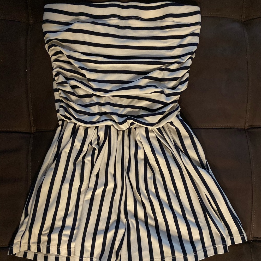 Strapless blue and white striped romper POCKETS